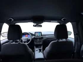 Ford Kuga (2023) thumbnail 13