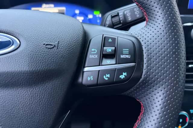Ford Kuga (2023) thumbnail 17