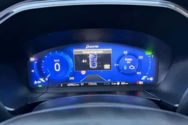 Ford Kuga (2023) thumbnail 18