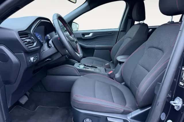 Ford Kuga (2023) thumbnail 8