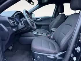 Ford Kuga (2023) thumbnail 8