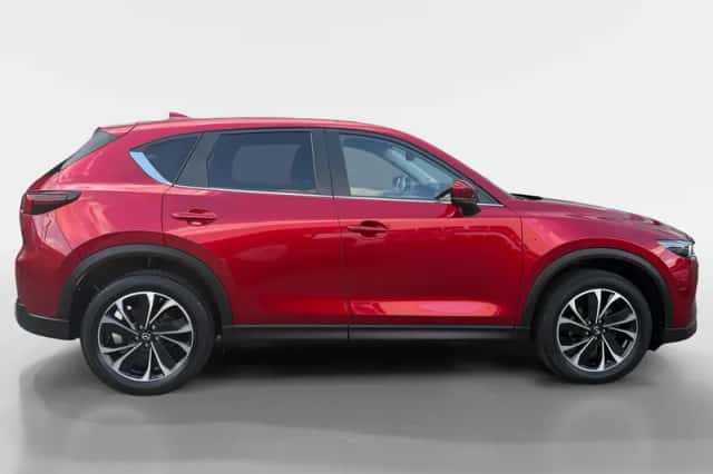 Mazda CX-5 (2022) thumbnail 5