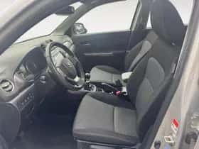 Suzuki Vitara (2024) thumbnail 8