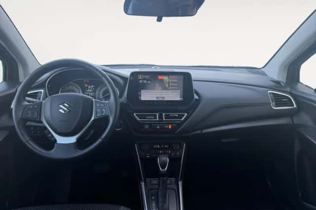 Suzuki S-Cross (2024) thumbnail 11