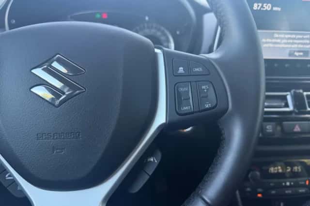 Suzuki S-Cross (2024) thumbnail 15