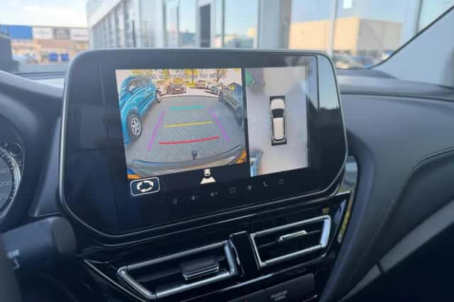 Suzuki S-Cross (2024) thumbnail 21