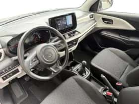 Suzuki Swift (2025) thumbnail 12
