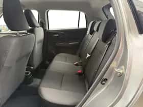 Suzuki Swift (2025) thumbnail 15