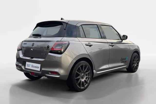 Suzuki Swift (2025) thumbnail 4