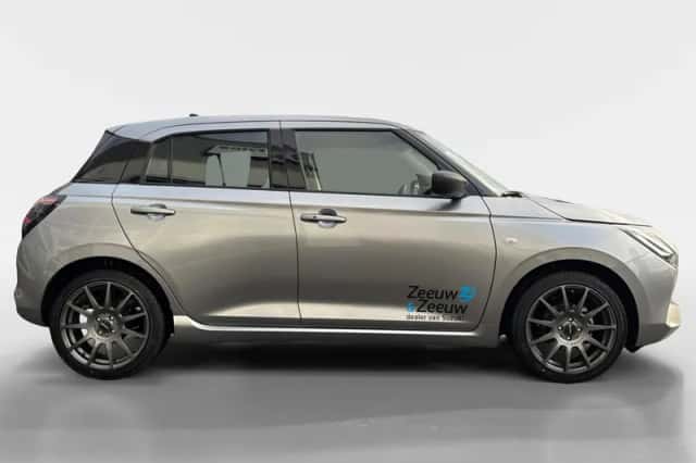 Suzuki Swift (2025) thumbnail 5