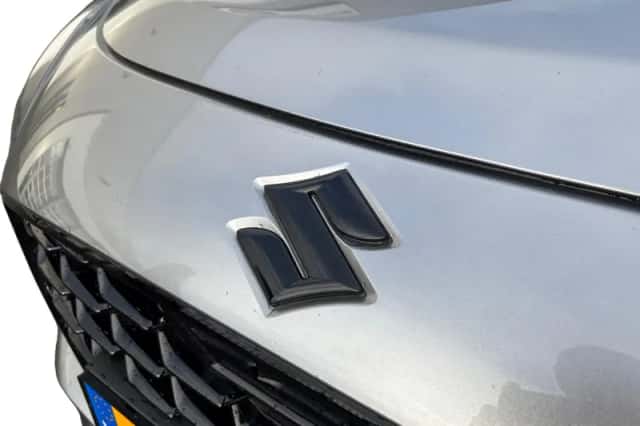 Suzuki Swift (2025) thumbnail 9