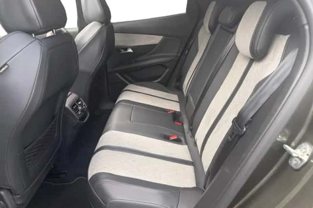Peugeot 3008 (2020) thumbnail 14