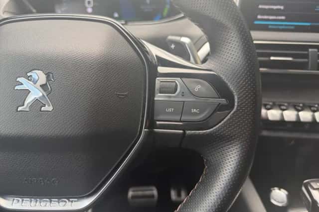 Peugeot 3008 (2020) thumbnail 17