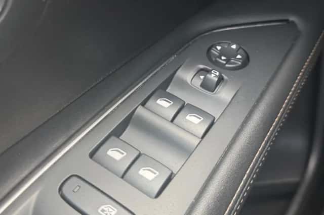 Peugeot 3008 (2020) thumbnail 21