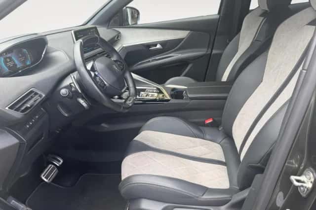 Peugeot 3008 (2020) thumbnail 9