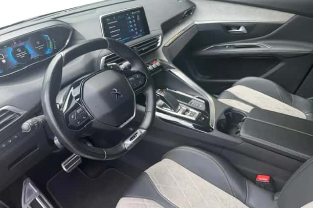 Peugeot 3008 (2020) thumbnail 10