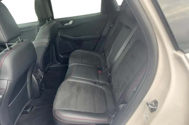 Ford Kuga (2023) thumbnail 12