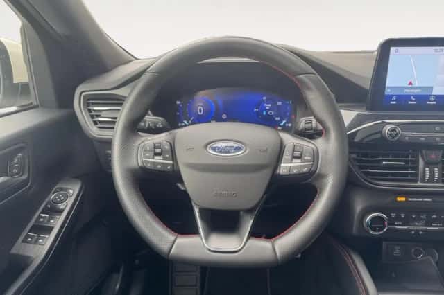 Ford Kuga (2023) thumbnail 13