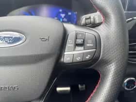 Ford Kuga (2023) thumbnail 15