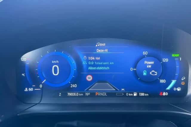 Ford Kuga (2023) thumbnail 16