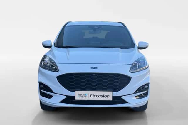 Ford Kuga (2023) thumbnail 7