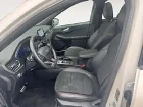 Ford Kuga (2023) thumbnail 9