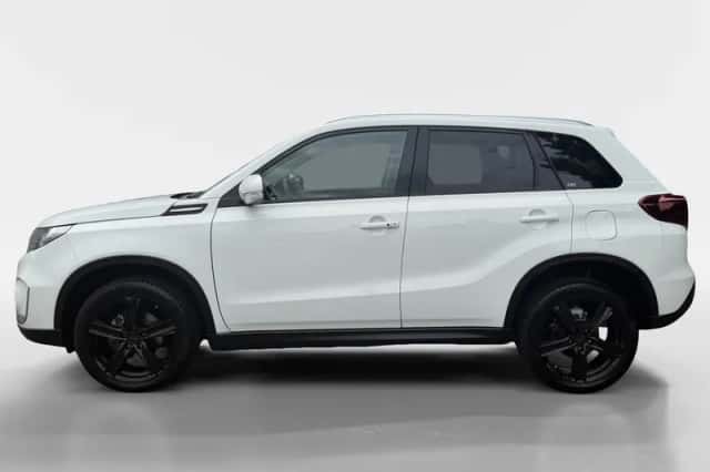 Suzuki Vitara (2021) thumbnail 2
