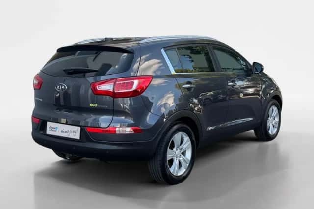 Kia Sportage (2012) thumbnail 5