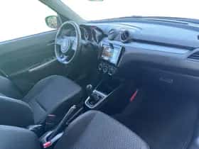 Suzuki Swift (2023) thumbnail 12
