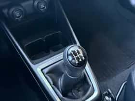Suzuki Swift (2023) thumbnail 23