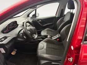 Peugeot 2008 (2016) thumbnail 9