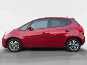 Kia Venga (2016) thumbnail 2