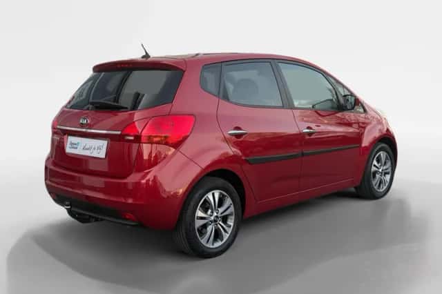 Kia Venga (2016) thumbnail 3