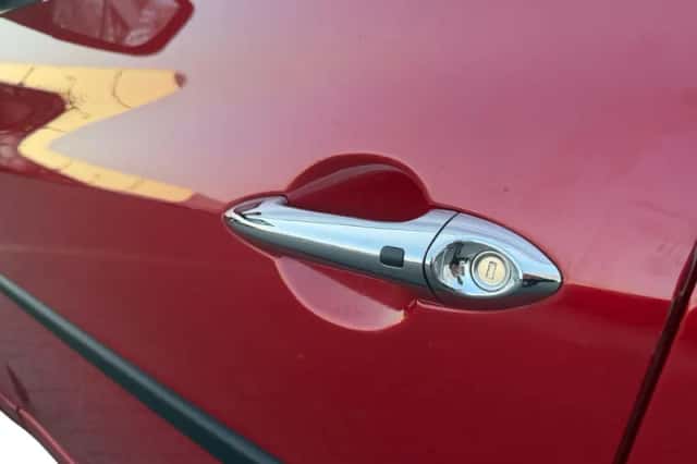 Kia Venga (2016) thumbnail 28