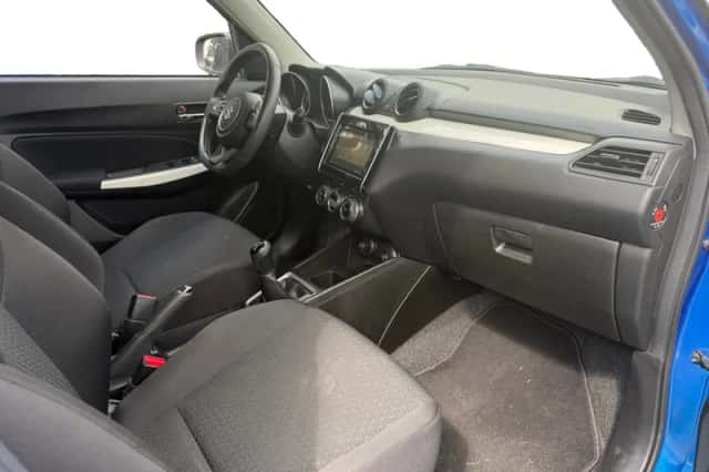 Suzuki Swift (2018) thumbnail 23