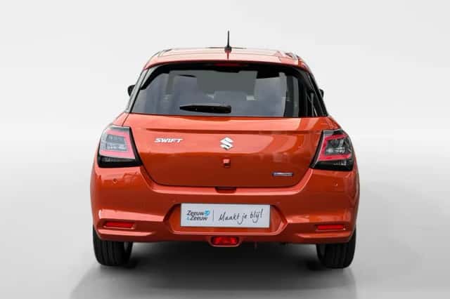 Suzuki Swift (2025) thumbnail 4