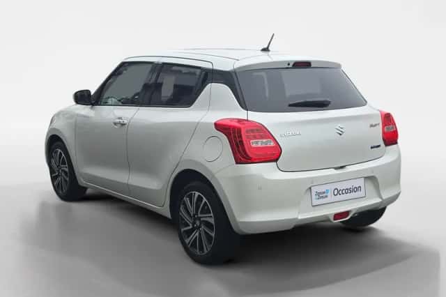 Suzuki Swift (2023) thumbnail 3