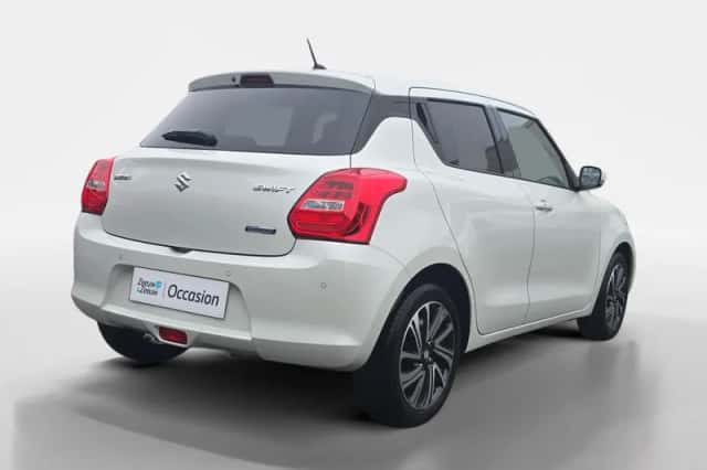 Suzuki Swift (2023) thumbnail 5