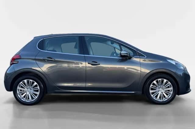 Peugeot 208 (2017) thumbnail 4