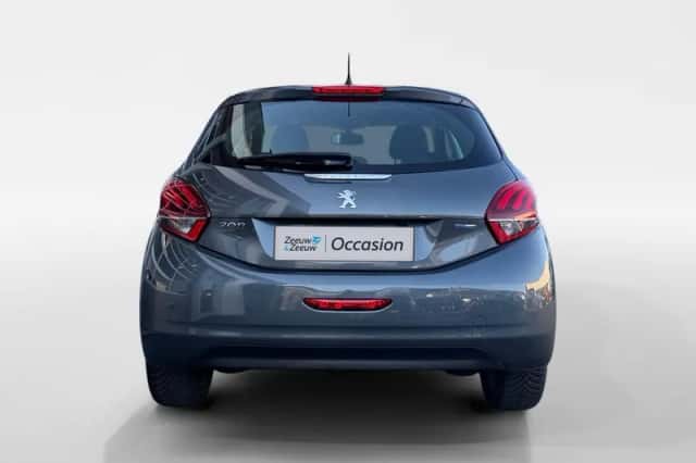 Peugeot 208 (2017) thumbnail 6