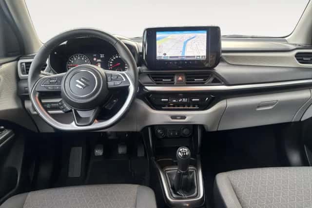 Suzuki Swift (2025) thumbnail 11