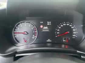 Suzuki Swift (2025) thumbnail 13