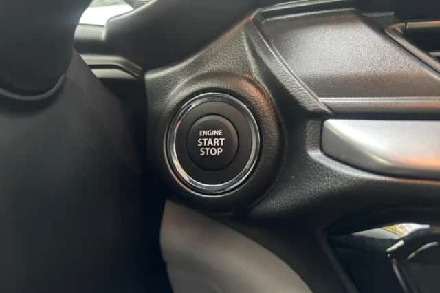 Suzuki Swift (2025) thumbnail 16