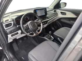 Suzuki Swift (2025) thumbnail 8