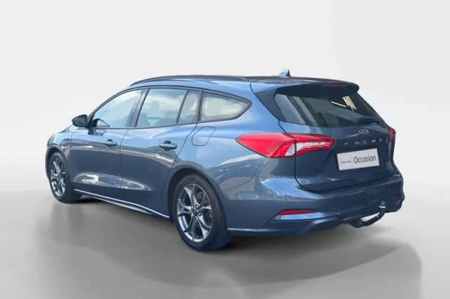 Ford Focus (2019) thumbnail 3