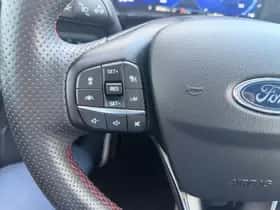 Ford Kuga (2023) thumbnail 14