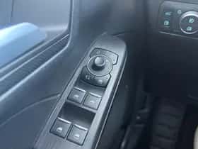 Ford Kuga (2023) thumbnail 18