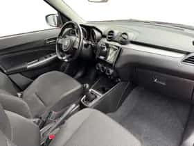 Suzuki Swift (2021) thumbnail 12