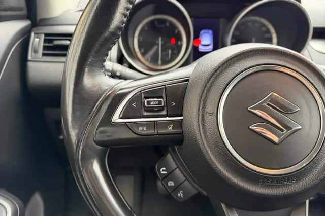 Suzuki Swift (2021) thumbnail 15