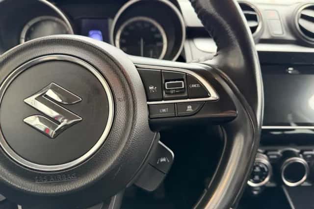 Suzuki Swift (2021) thumbnail 16